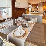 7 Person In Rauland-by Traum Rauland