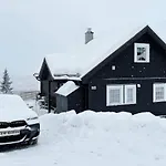 7 Person In Rauland-by Traum
